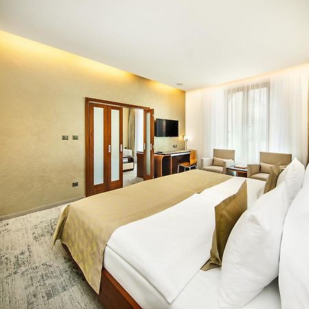Wellness Hotel Diamant Глубока-над-Влтавой Экстерьер фото