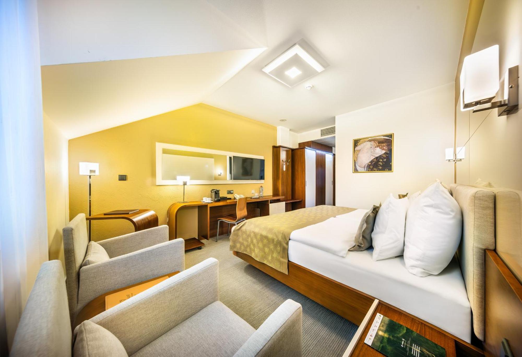 Wellness Hotel Diamant Глубока-над-Влтавой Экстерьер фото