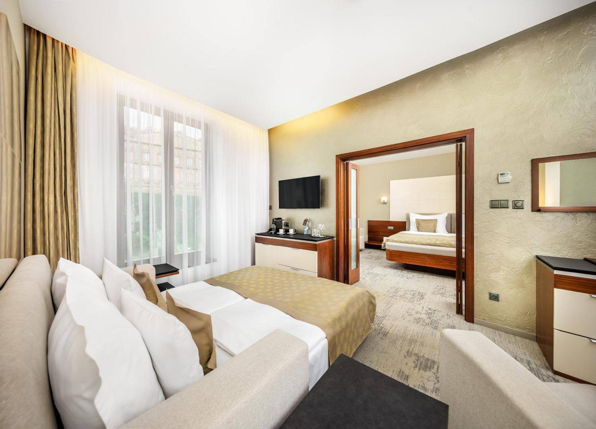 Wellness Hotel Diamant Глубока-над-Влтавой Экстерьер фото
