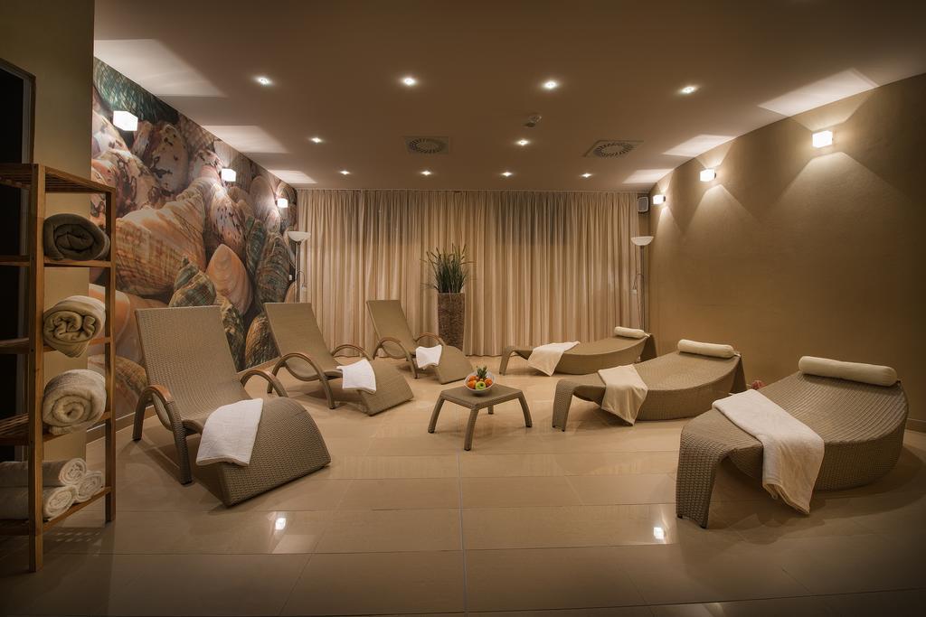Wellness Hotel Diamant Глубока-над-Влтавой Экстерьер фото