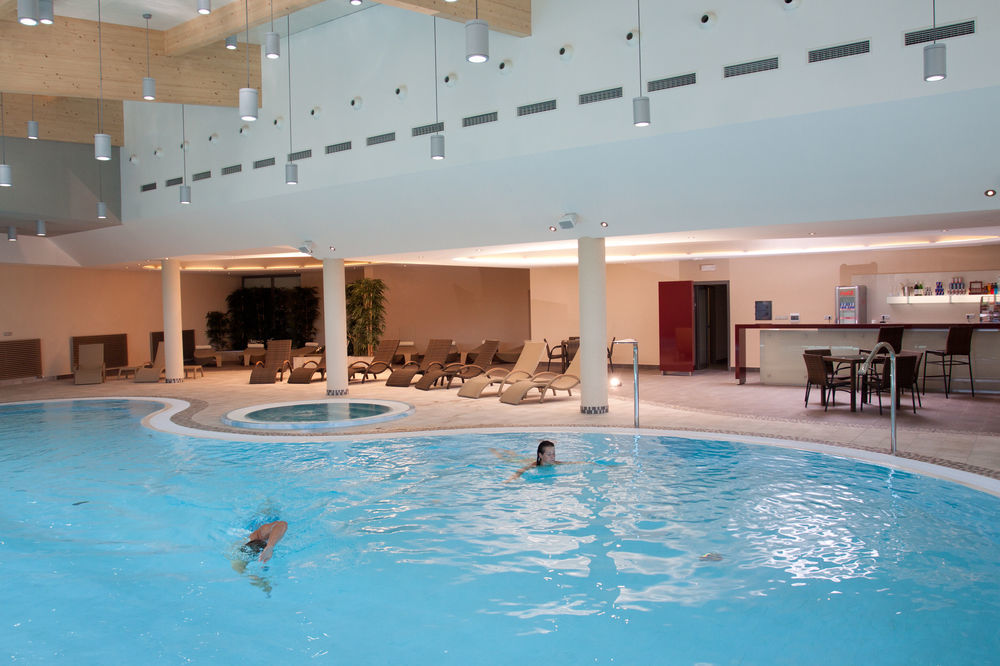 Wellness Hotel Diamant Глубока-над-Влтавой Экстерьер фото